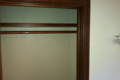 10 Closet rod with shelf_web
