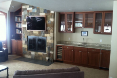 Wet Bar with Fireplace_web